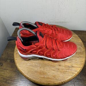 Nike Air Vapormax Plus Shoes Womens Size 8 Red White Running Sneaker DO1160-600